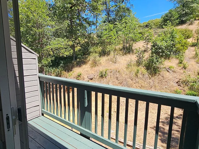 300 Indian Trail Ct — Photo 15