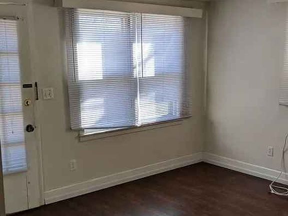 4th image of 1225 E Davenport St APT 2