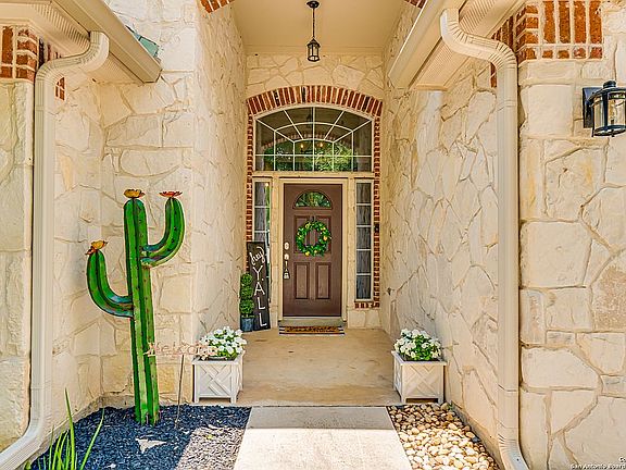 3rd image of 3216 Soledad Ln