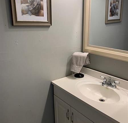 5th image of 1809 SW 81st Ave