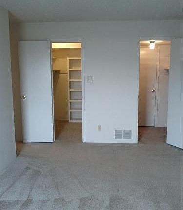5th image of 2235 Bixley Dr APT 7