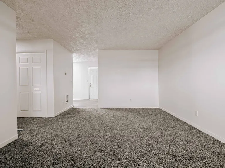 360 N Woodruff Ave #1-4 — Photo 13