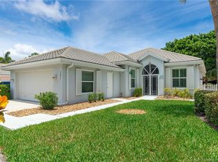 7571 SE Bay Cedar Cir, Hobe Sound, FL 33455