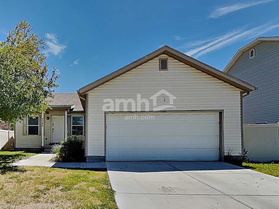 1st image of 4384 N Maple Dr