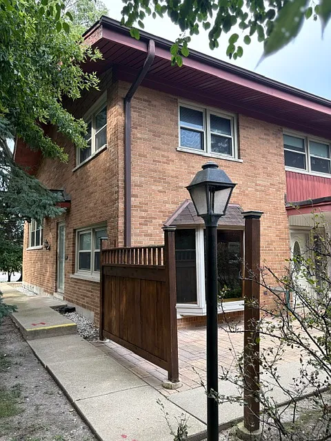 3 bed, 1450 sqft, $2,800 — Photo 3