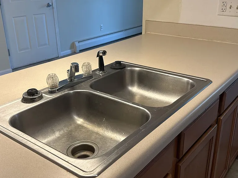 360 Prospect St — Photo 8