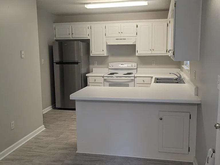 337 Crawford Mill Ln — Photo 5