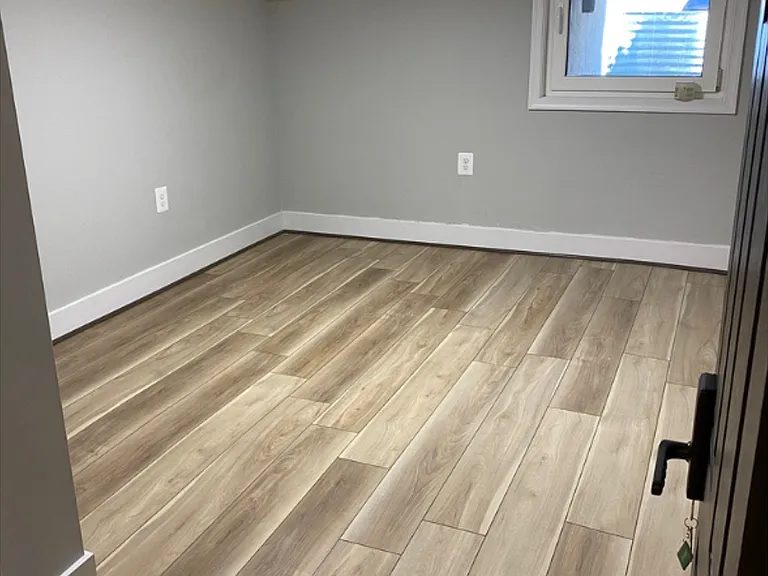 1255 Sargeant St — Photo 15