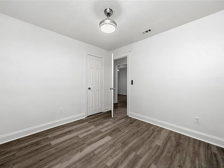 618 Jupiter Way — Photo 10