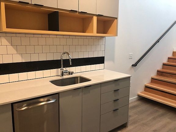 3rd image of 6921 Roosevelt Way NE #19
