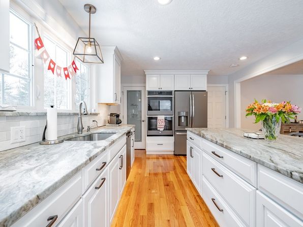 Recently Sold Homes In Longmeadow Ma 880 Transactions Zillow