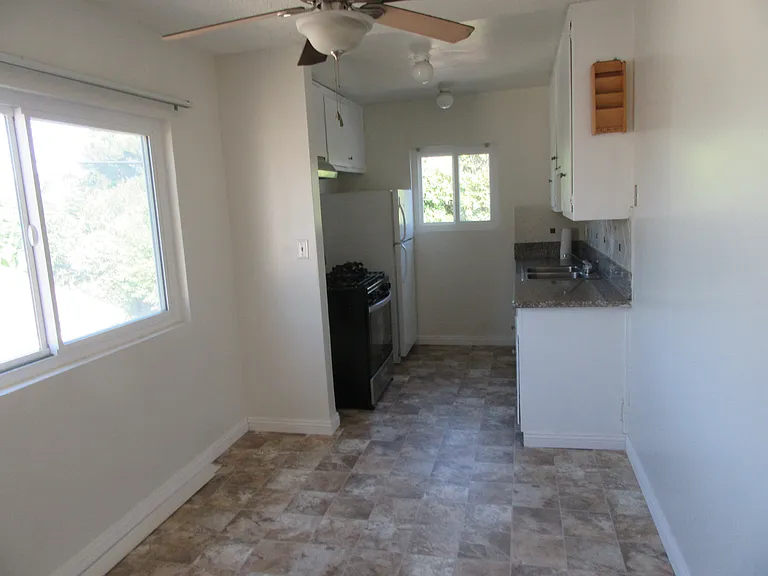3008 S West View St #1/2 — Photo 6
