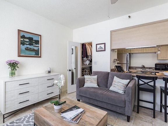 5th image of 201 Harrison St APT 807