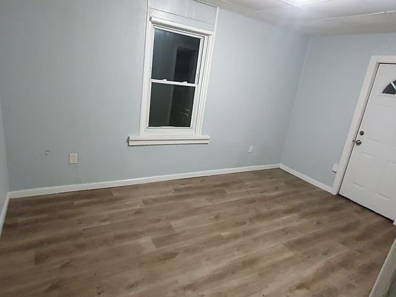 4th image of 214 Bessemer Ave #2