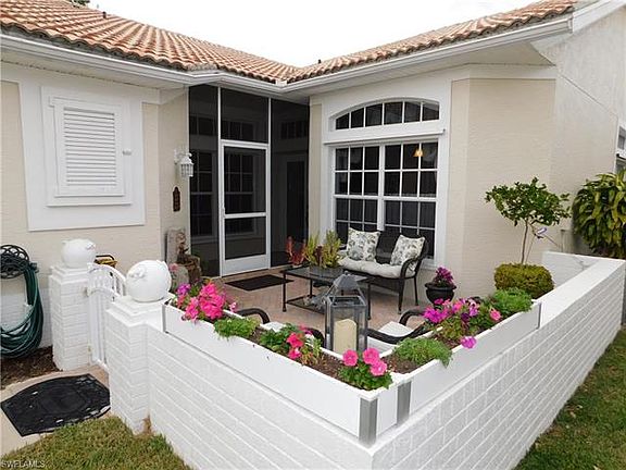 2nd image of 12745 Devonshire Lakes Cir