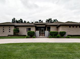 1966 Swallow Ln, Aurora, MO 65605