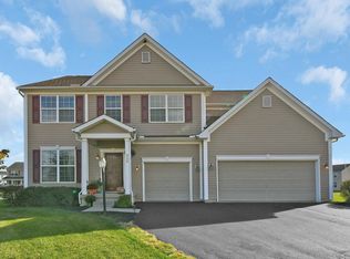 352 Enos Loomis St, Pataskala, OH 43062