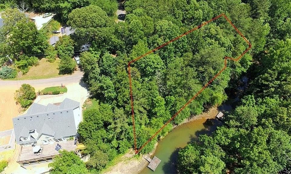 1st image of 3489 Shoreland Dr