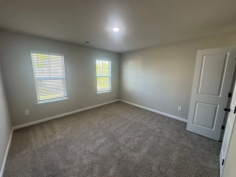 2128 Clapham Ct — Photo 11