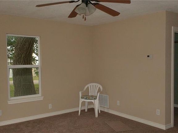 4th image of 236 Canyon Dr