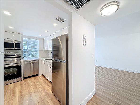 17560 Atlantic Blvd APT 501