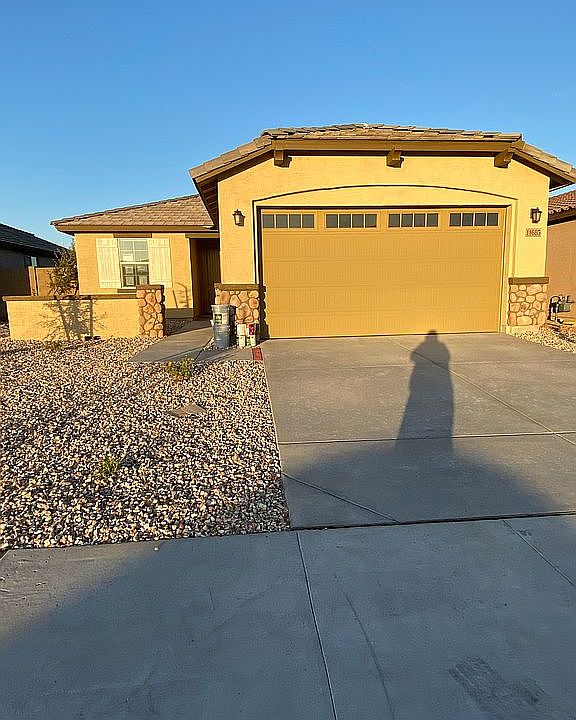 1st image of 11685 N 187th Dr