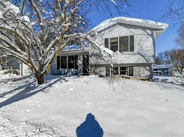 7110 Tempe Dr, Madison, WI 53719