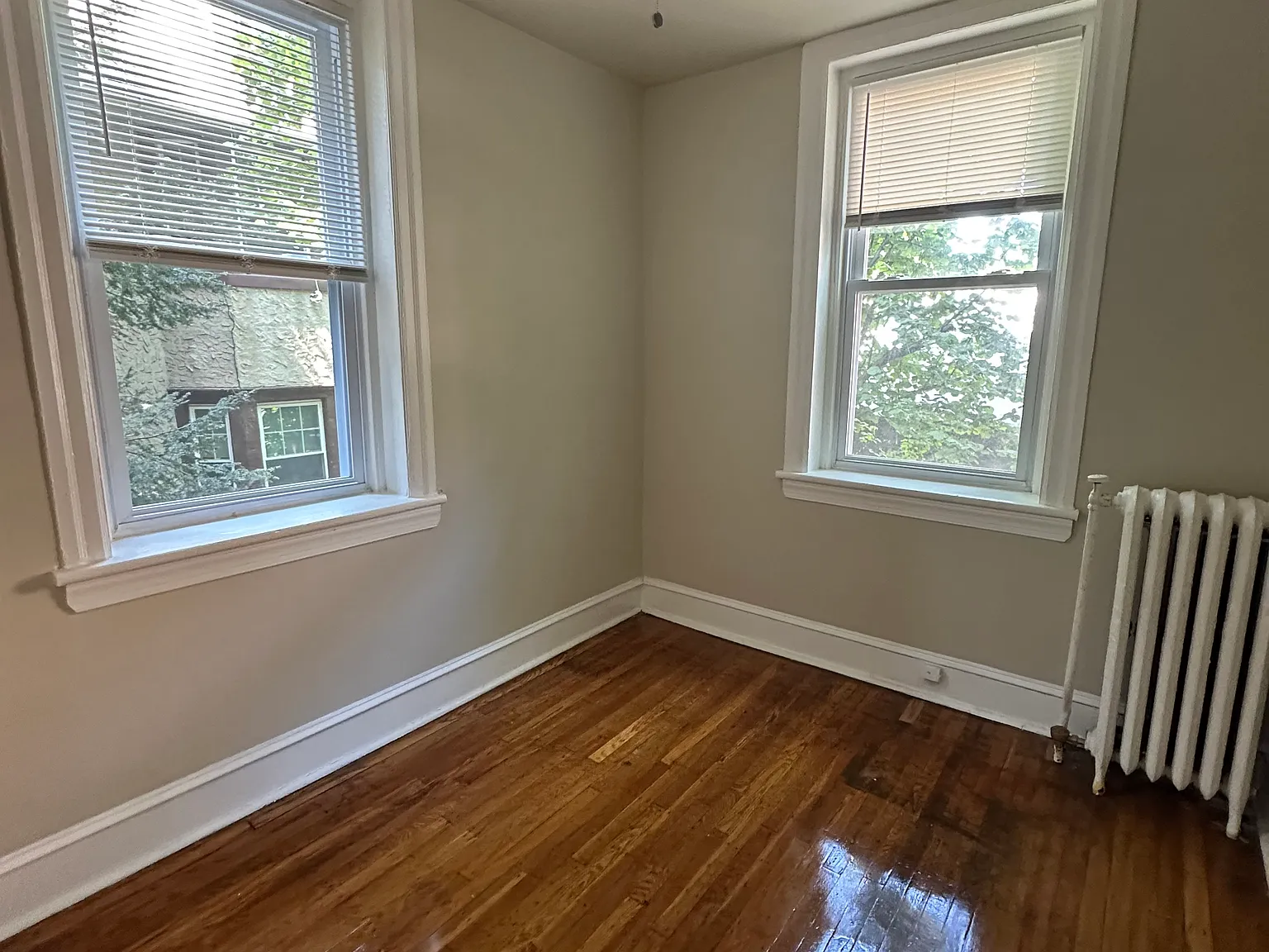1 bed, 400 sqft, $1,000 — Photo 2