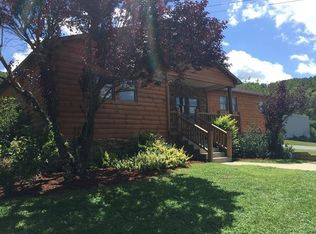 102 Butler Ct, Crab Orchard, WV 25827