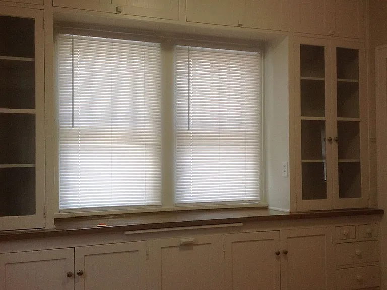 325 Litchfield Ave SE — Photo 6