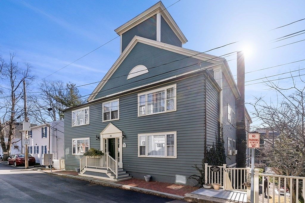 26 Summer St APT 7 Marblehead MA 01945 Zillow