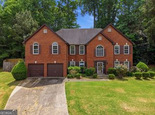 587 Wynmeadow Ct, Stone Mountain, GA 30087