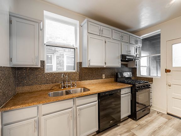 4th image of 1434 W Jonquil Ter #2