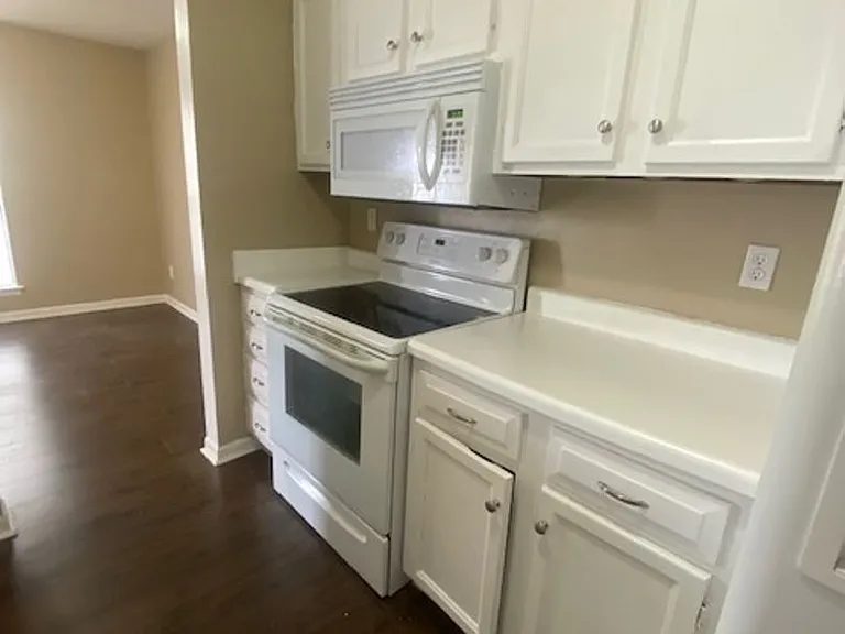 6227 Crest Green Rd — Photo 7
