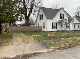 233 E 2nd St, Brookport, IL 62910