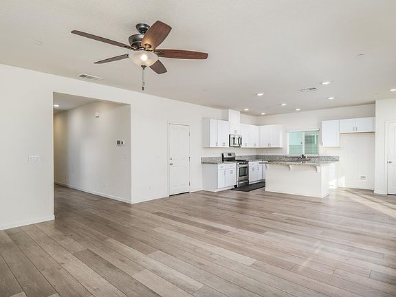 4th image of 3718 Cedargate Way