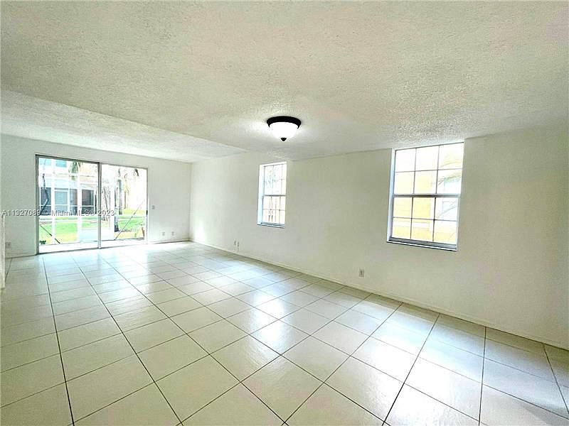 1st image of 1413 Veracruz Ln #6-11