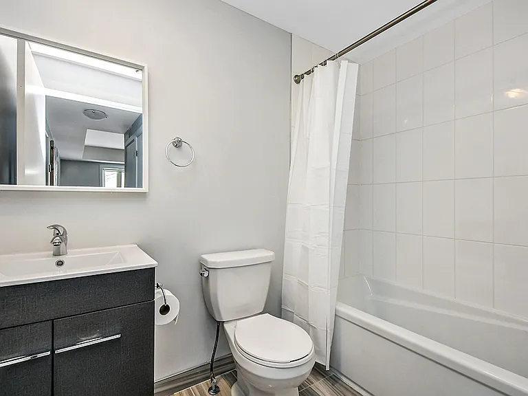 18 McArthur Ave #2D — Photo 8