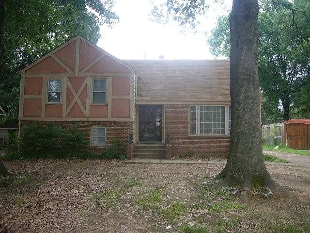1st image of 3405 Chancellor St