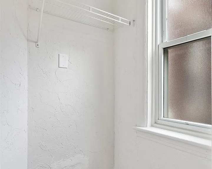 916 May St — Photo 12