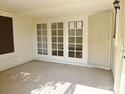 023-237764 - Front Entrance Courtyard