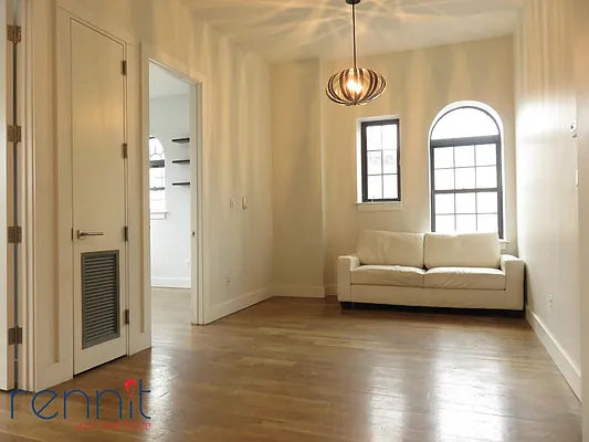 Rented by Rennit Inc. | media 45