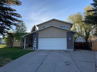 130 Briarwood Ct, Evanston, WY 82930