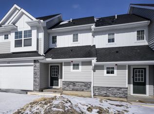 1006 Field Ct, Hamel, MN 55340