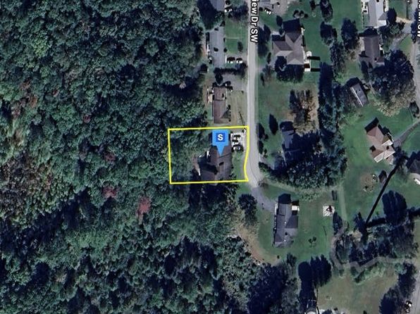 659 Crestview Dr SW, Wise, VA 24293
