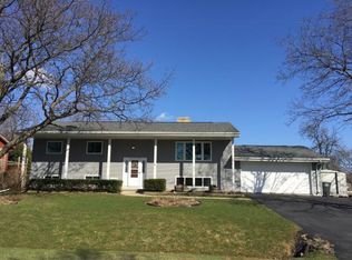 1233 Stead Dr, Menasha, WI 54952