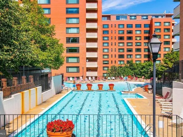 1111 Arlington Blvd, Arlington, VA