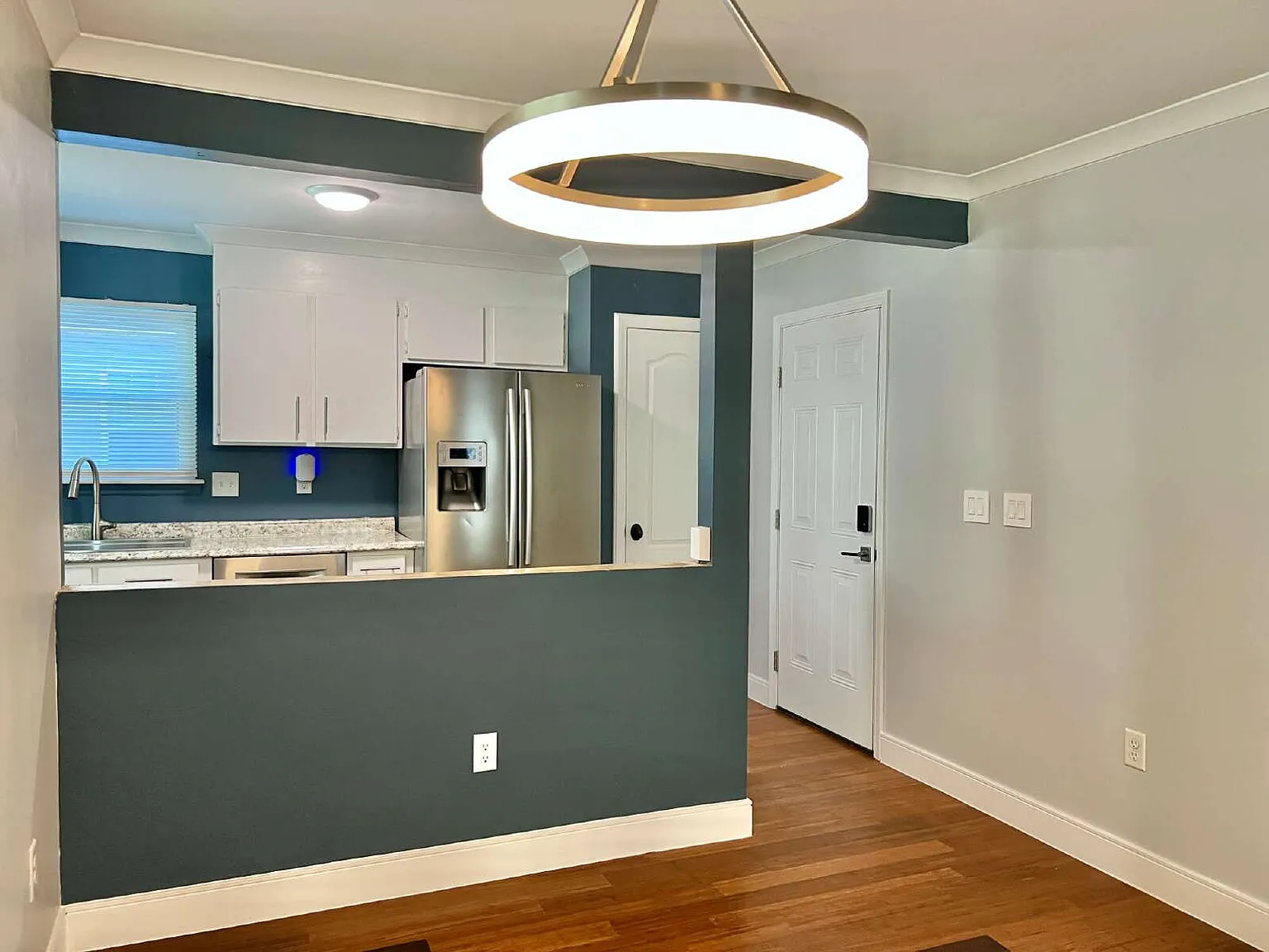 Beautifully Remodeled In Convenient Location. — Photo 3