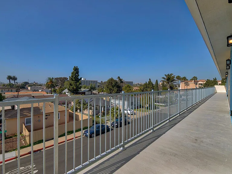 1525 G Ave — Photo 23