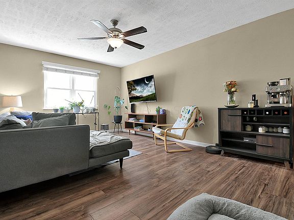 4th image of 4526 Boca Ct